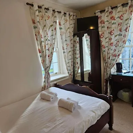 Hotel Fennessy's 2*
