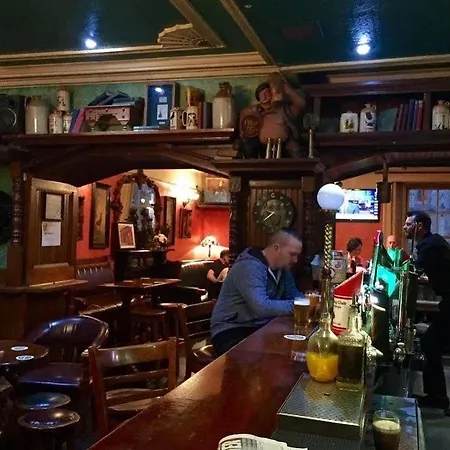 فندق Fennessy's 2*